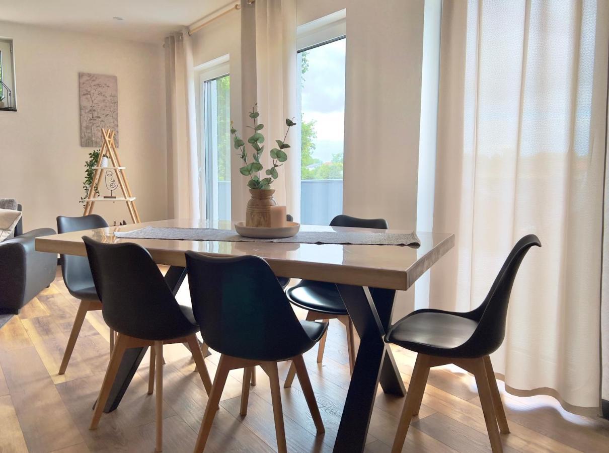 Grosse Wohnung Wellness + Sauna + Netflix Petershagen Bagian luar foto